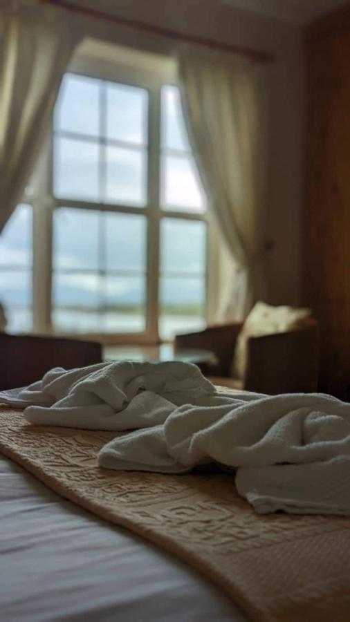 Harbour House Bed & Breakfast Castlegregory Exterior photo